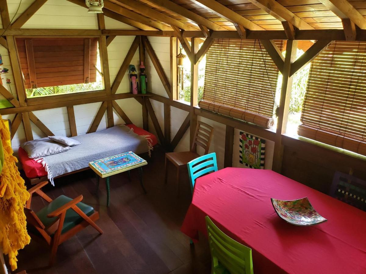 Les Bananes Vertes Ecolodges Сент-Клод Екстер'єр фото