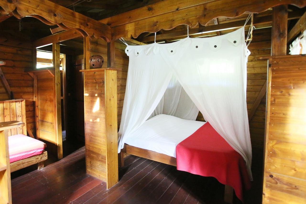 Les Bananes Vertes Ecolodges Сент-Клод Екстер'єр фото